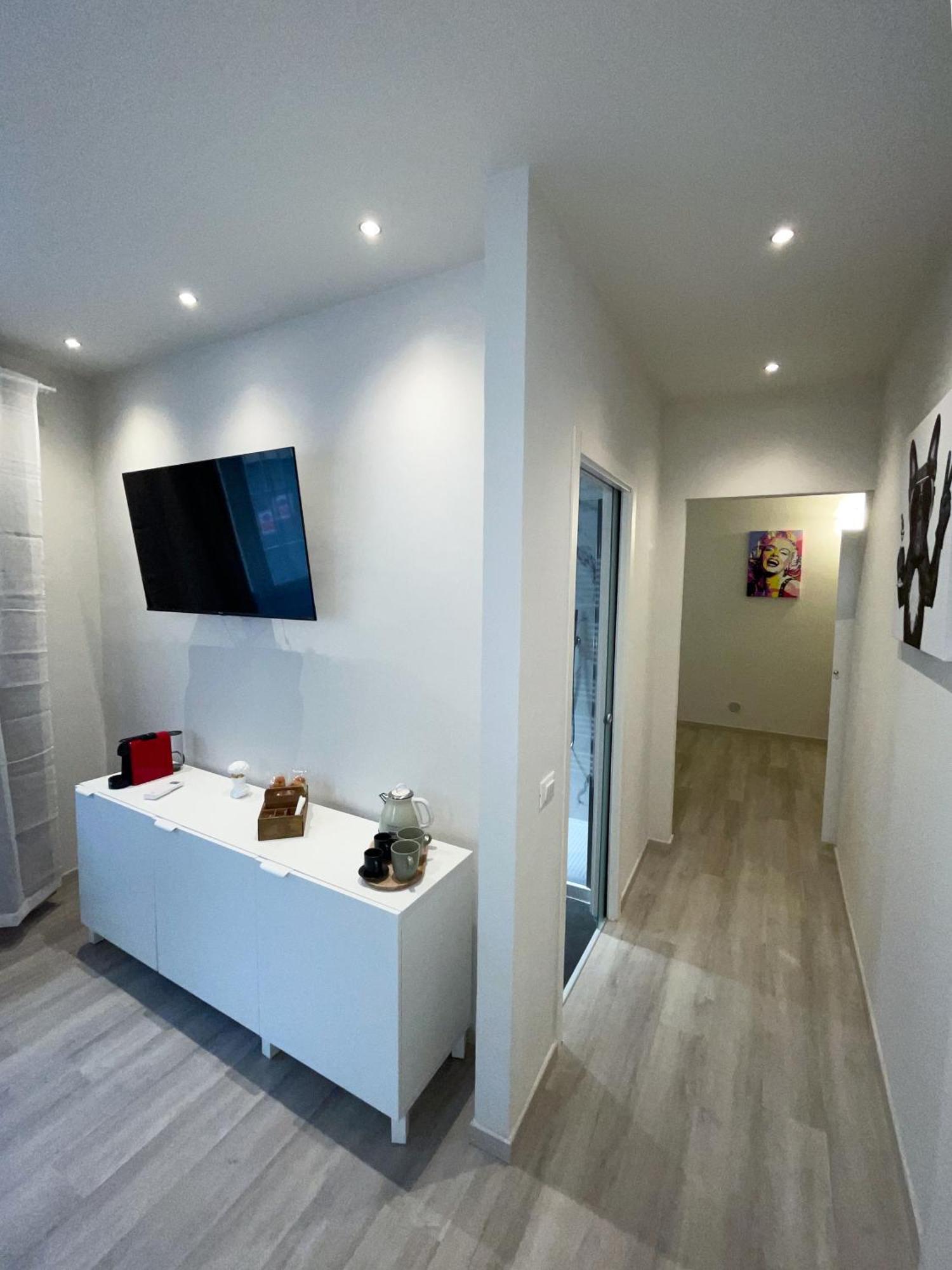 7Suites Емполи Екстериор снимка