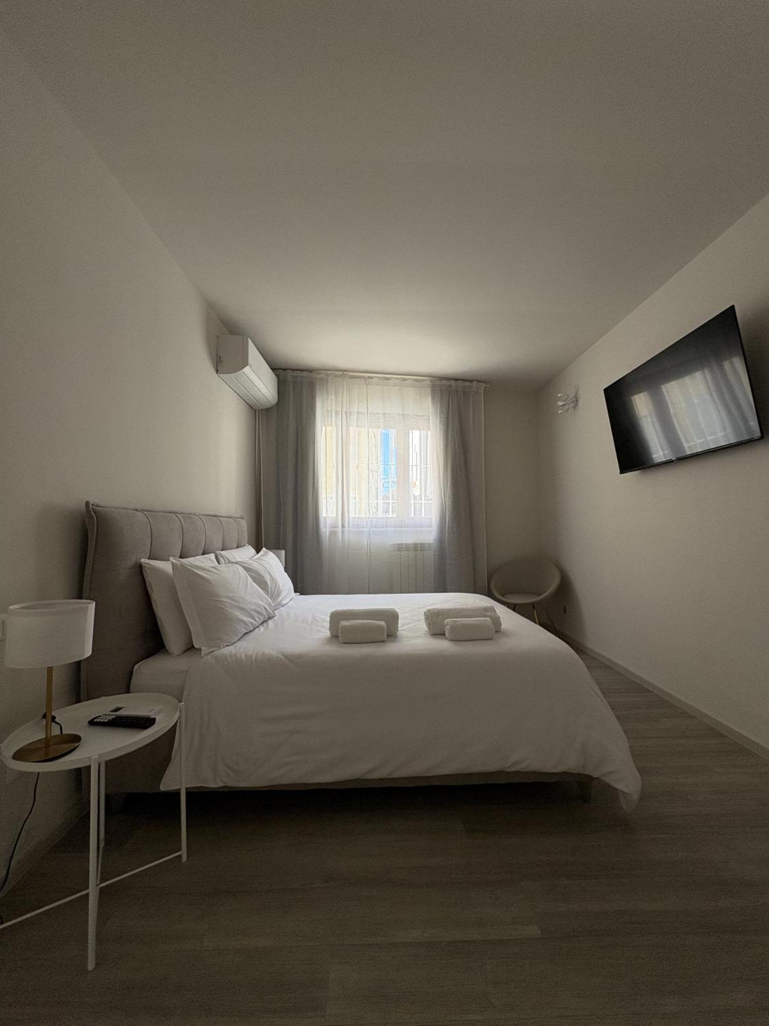 7Suites Емполи Екстериор снимка
