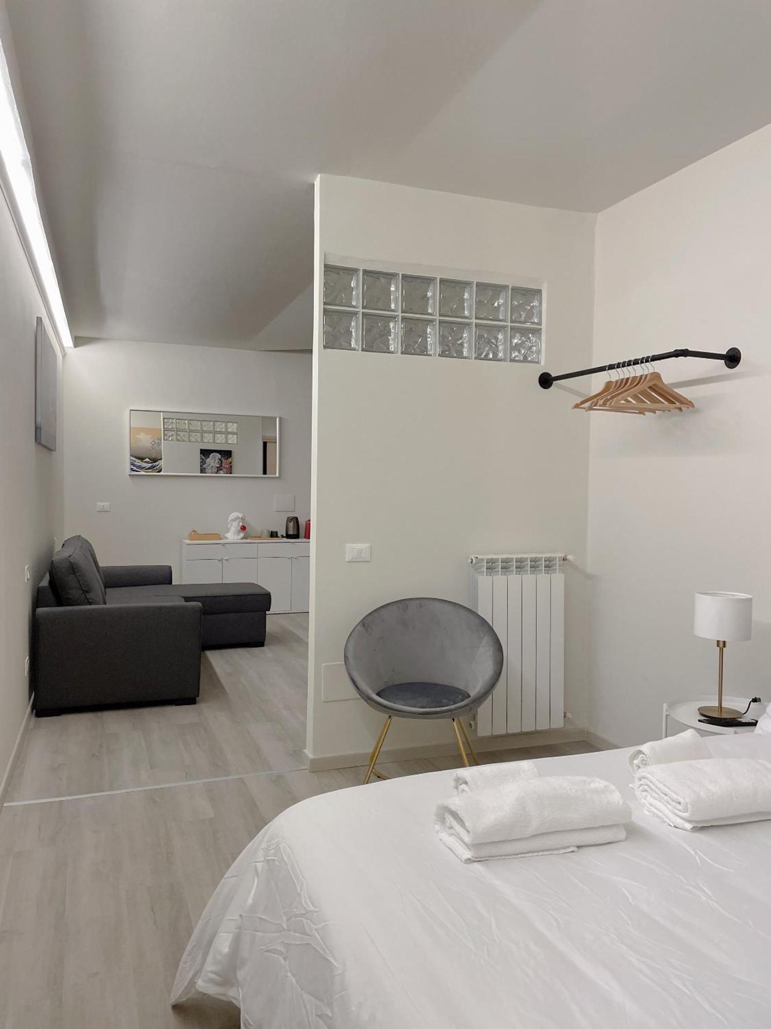 7Suites Емполи Екстериор снимка